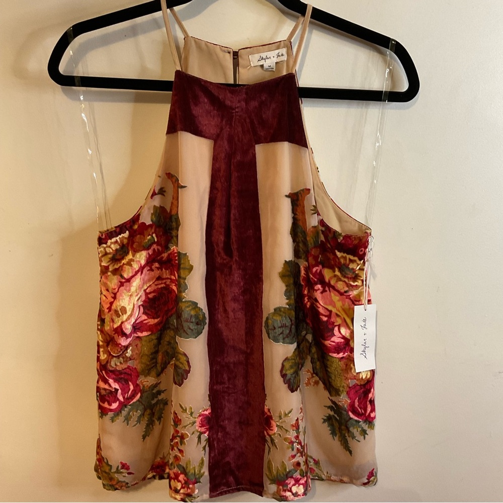 NWT Skylar & Jade NWT textured halter Floral print top size M